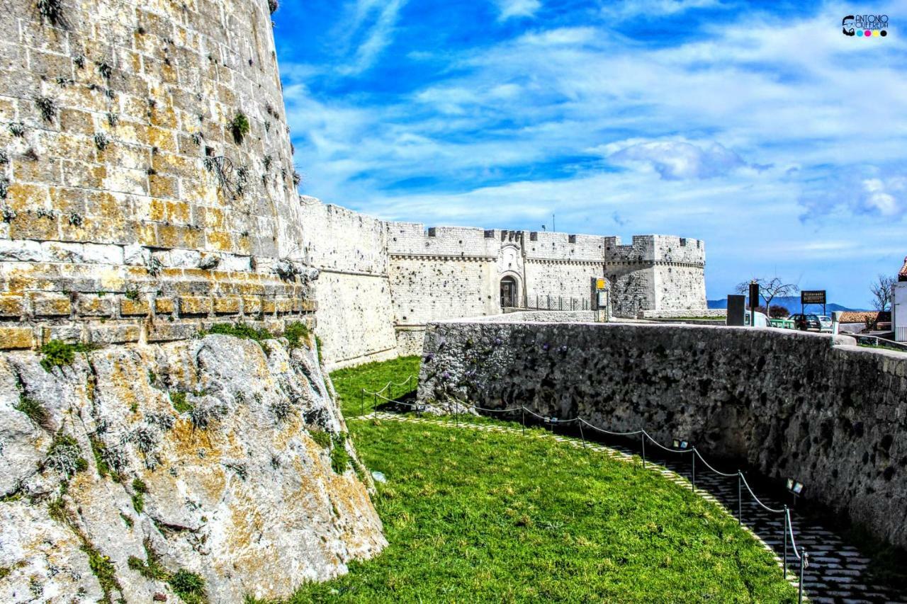 Rooms Gli Arcangeli 2 - Affitti Brevi Italia Monte SantʼAngelo Екстериор снимка