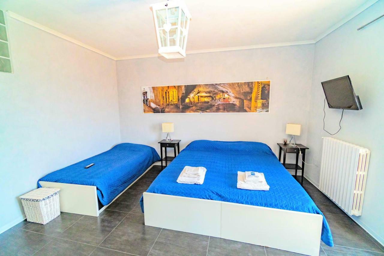 Rooms Gli Arcangeli 2 - Affitti Brevi Italia Monte SantʼAngelo Екстериор снимка