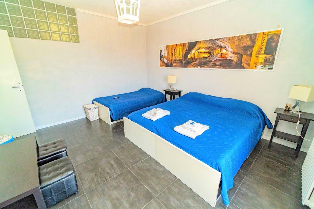 Rooms Gli Arcangeli 2 - Affitti Brevi Italia Monte SantʼAngelo Екстериор снимка